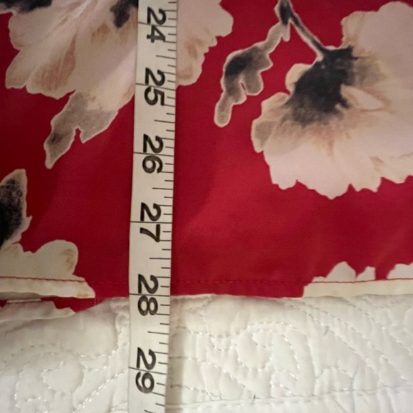 Skies Are Blue Poppy & Cream Floral Blouse, size 2X - Picture 5 of 6